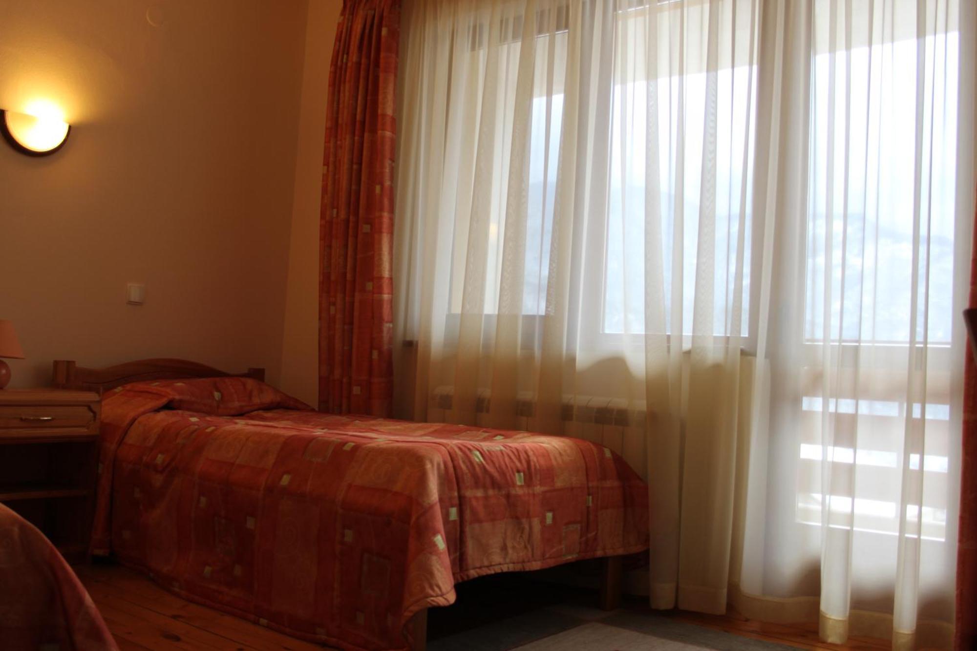 Kris Guest House Девин Номер фото