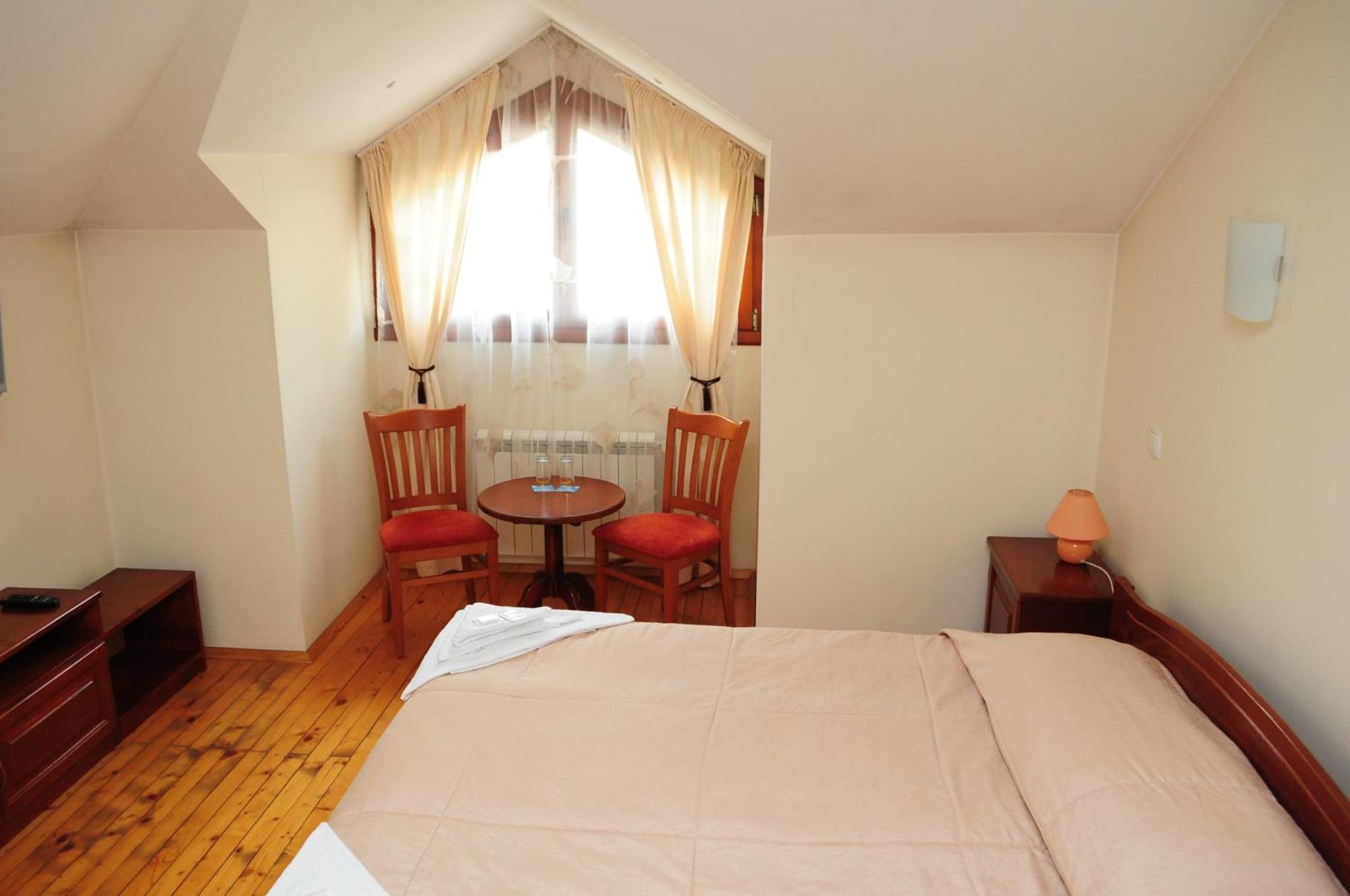 Kris Guest House Девин Номер фото