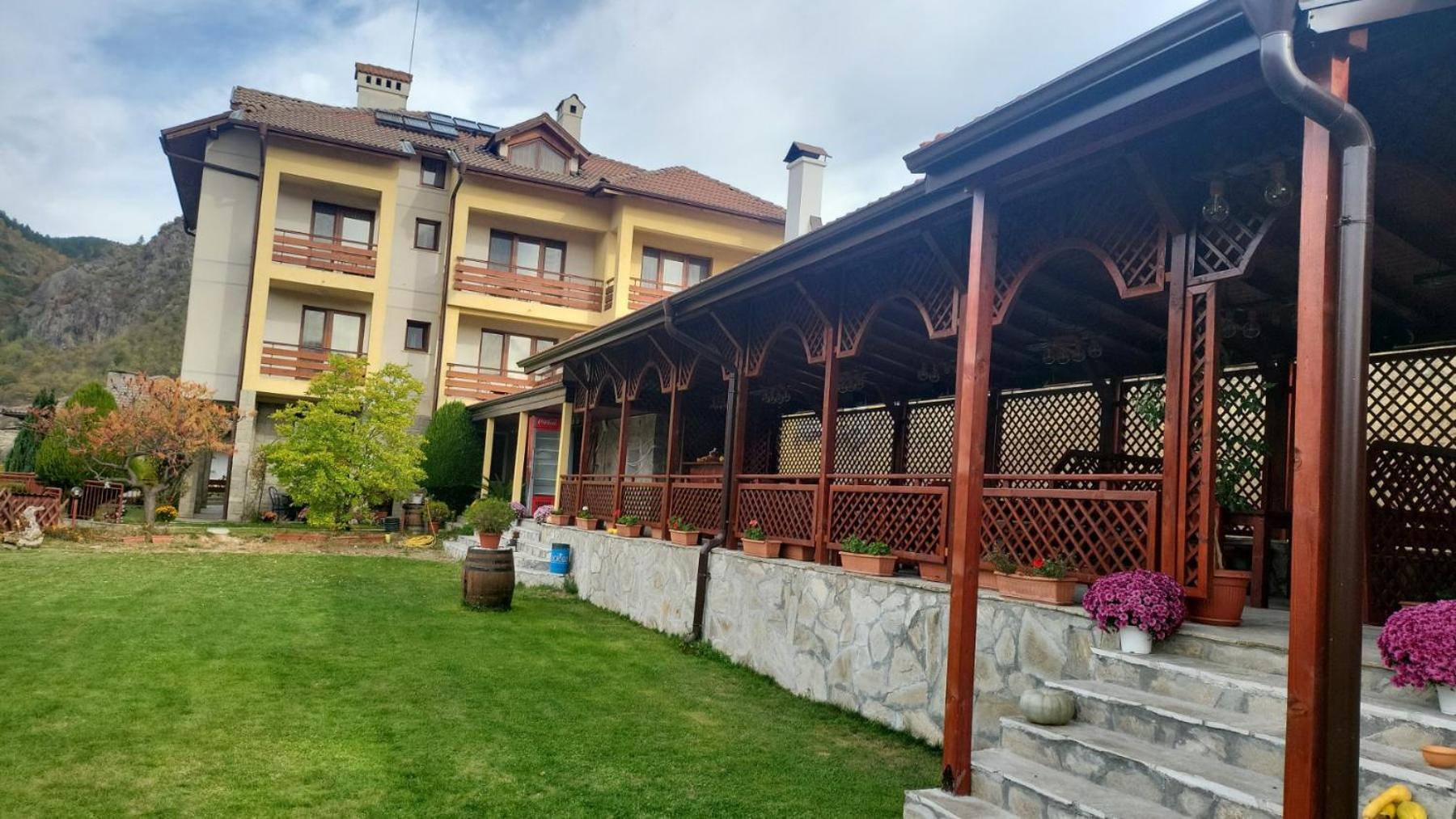 Kris Guest House Девин Экстерьер фото