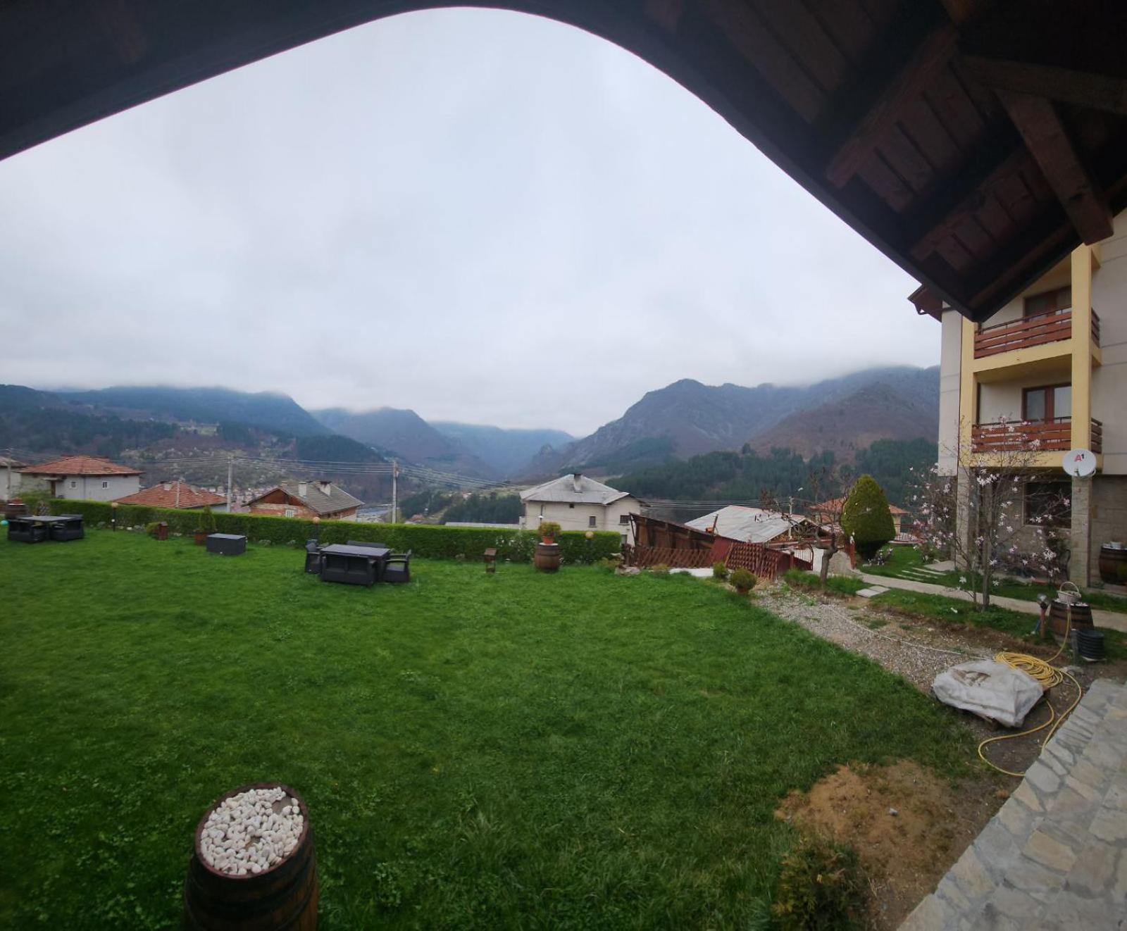 Kris Guest House Девин Экстерьер фото