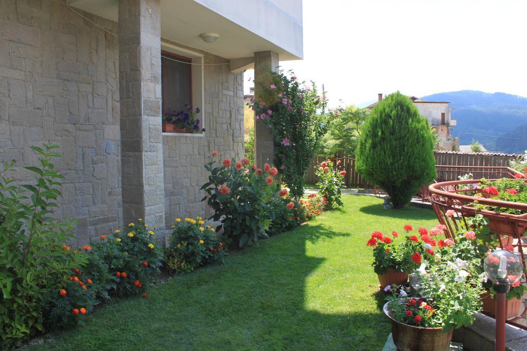 Kris Guest House Девин Экстерьер фото